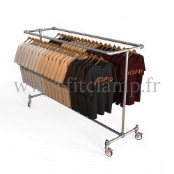 Porte-vêtements double largeur en structure tubulaire acier galvanisé. En situation 2. FitClamp