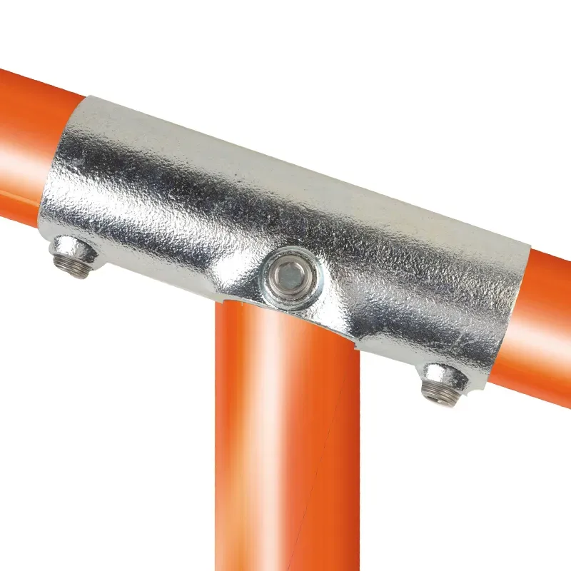 Raccord tubulaire rond. T court incliné 11°-29° (255Z) pour un assemblage tubulaire