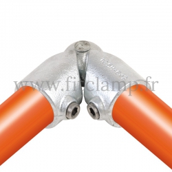 Tube clamp fitting 125H for tubular structures: Variable elbow clamp, compatible for use with 2 tubes. Easy to install
