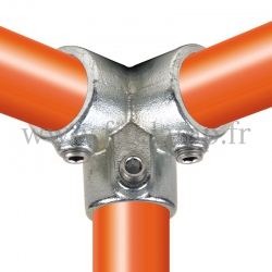Tube clamp fitting 128 for tubular structures: Three way elbow 90°, compatible for use with 3 tubes.